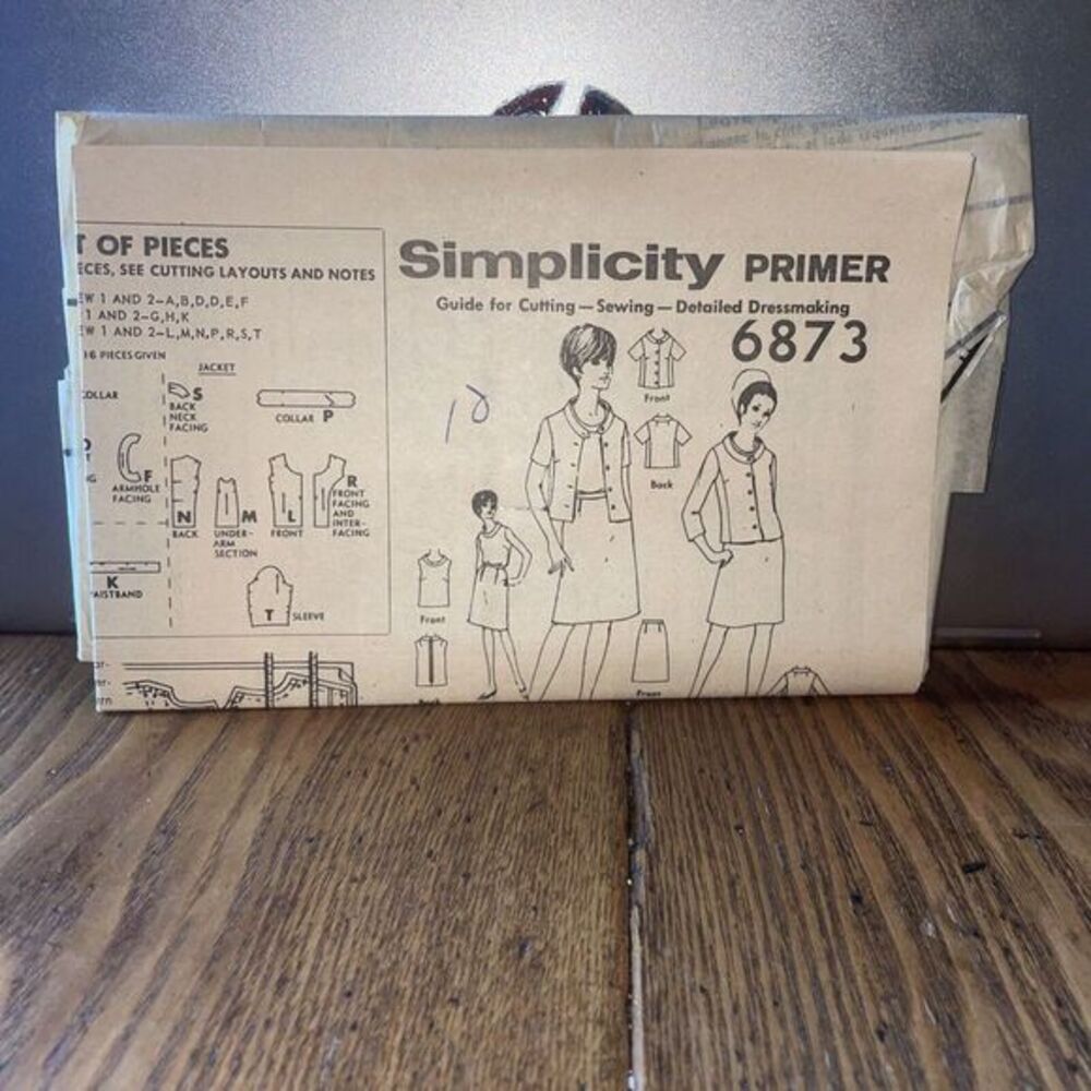 Simplicity Primer 6873‎ Top And Skirt Size 10